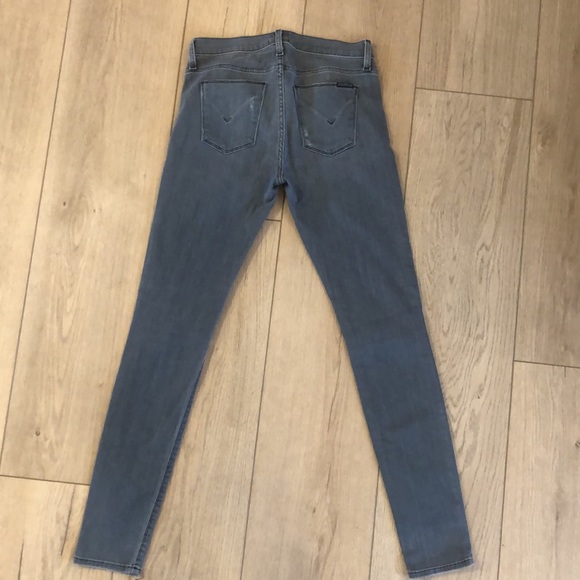 Hudson Nico Super Skinny Midrise Jeans size 26, in Grey (Tres). - Picture 7 of 10